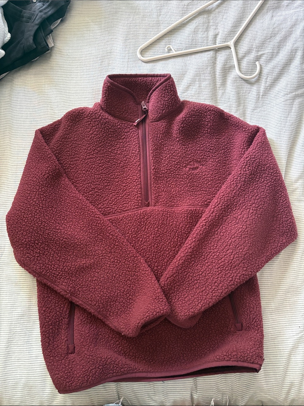 Aritzia’s TNA Maroon Quarter-Zip Sherpa Fleece Pullover